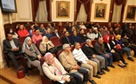 تحت شعار 