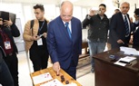 اللواء خالد عبد العال محافظ القاهرة يدلى بصوته فى الانتخابات الرئاسية فى لجنة معهد فتيات مصر الجديدة الأزهرى