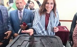 نائب محافظ البحيرة تتابع سير العملية الإنتخابية وتدلى بصوتها الانتخابي بلجنة الوافدين بقرية الأبعادية بدمنهور