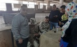 بيع وتوزيع كرتونه تحيا مصر للجمهور من خلال  القوات المسلحة بداخل مركز الشباب المنيب