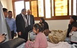 رئيس جامعة كفر الشيخ يطمئن على المرضي الفلسطينيين بالمستشفى الجامعي