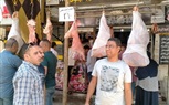 مرور لجنة مشكلة من قبل رئيس الحي على اللحوم الحية والمذبوحة