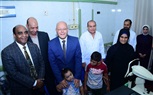 فحص١٨ طفل بالحملة المجانية للكشف المبكر عن القرنية المخروطية لأطفال متلازمة داون بمستشفي سوهاج الجامعي