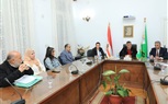 محافظ الجيزة يقدم مساعدات مالية لحالات مرضية بالتعاون مع مؤسسات المجتمع المدني 