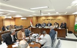 محافظ الجيزة يعقد اجتماعاً بمجلس إدارة المناطق الصناعية بعرب أبو ساعد بالصف وجرزا بالعياط