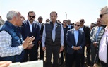 وزير الزراعة ومحافظ كفر الشيخ يتفقدان إدارة إنتاج تقاوي القطن بسخا