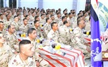 وزير الدفاع يشارك مقاتلى الجيش الثالث الميدانى وقوات شرق القناة لمكافحة الإرهاب تناول وجبة الإفطار 