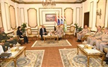 الفريق أول عبد المجيد صقر القائد العام للقوات المسلحة يلتقى وزير الدفاع القبرصى  