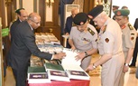 الفريق أول / عبدالمجيد صقر القائد العام للقوات المسلحة  يشهد مناقشة البحث الرئيسى لهيئة البحوث العسكرية 