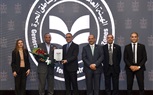 رئيس هيئة الاستثمار يكرم العاملين الممتميزين مهنيا ورياضيا وفنيا