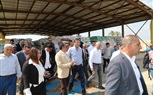 وزير الزراعة ومحافظ الشرقية ورئيس البنك الزراعي يتابعون أعمال توريد القمح بشونة العزيزية 
