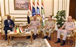 الفريق أول عبد المجيد صقر القائد العام للقوات المسلحة وزير الدفاع والإنتاج الحربى  يلتقى وزير خارجية جمهورية بنين