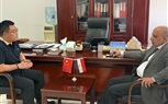 وزير الكهرباء يزور مصانع 