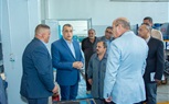 خلال زيارة مفاجئة .. وزير الدولة للإنتاج الحربي يتفقد خطوط الإنتاج بشركة هليوبوليس للصناعات الكيماوية  ( مصنع 81 الحربى )