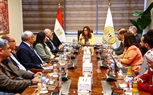 وزيرة التنمية المحلية تتابع مع محافظ القاهرة مقترحات تطوير عدد من الشوارع التجارية بحي مصر الجديدة