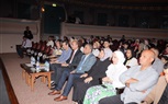 رئيس جامعة دمنهور يشهد العرض المسرحي 