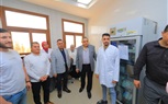 رئيس جامعة كفر الشيخ يتفقد عددًا من المعامل والمراكز المتخصصة بكلية الطب والمستشفى الجامعي