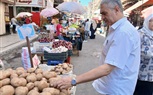 وكيل الوزارة يقود حملة تموينية على الأسواق وقطاع المخابز بحي الجمرك 