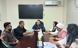 رخا يتابع أداء الإدارات الفنية ويؤكد: جودة الخدمة الصحية أولوية
