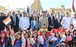 محافظ البحيرة تضع إكليلًا من الزهور على النصب التذكاري للجندي المجهول بدمنهور احتفالًا بالذكرى الـ52 لانتصارات أكتوبر المجيدة