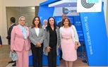 مايا مرسى تتفقد جناح صندوق 