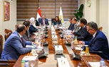 وزيرة التنمية المحلية تبحث مع رئيس الجهاز المركزي للتنظيم والإدارة تحديث الهياكل التنظيمية