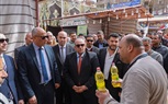 محافظ كفر الشيخ يتفقد معرض «أهلًا رمضان» بالسوق الحضري المطور