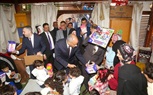  محافظ كفر الشيخ يوزع الهدايا علي دار الأيتام الرضع