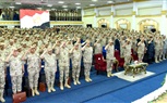 الفريق أشرف سالم زاهر القائد العام للقوات المسلحة وزير الدفاع والإنتاج الحربى يلتقى عدداً من مقاتلى المنطقة الجنوبية العسكرية