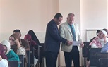 رئيس جامعة أسوان يتابع انتظام امتحانات كلية الآثار ويؤكد توفير الأجواء الملائمة للطلاب