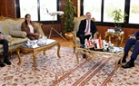 وزير الطيران المدني يبحث مع السفير البريطاني تعزيز الشراكة الاستراتيجية والتعاون الثنائي في مجال الطيران المدني
