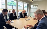 وزير الطيران المدني يبحث مع «Acron Aviation» البريطانية توسيع التعاون في تقنيات التدريب والمحاكاة المتقدمة