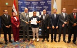 وزير العمل في الإسكندرية خلال تسليمه عقود توظيف للشباب وذوي الهمم وشهادات تدريب مهني