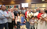تقديرًا لإنجازها العربي.. وزير الطيران المدني يستقبل بطلة «تحدي القراءة العربي» بمطار القاهرة الدولي