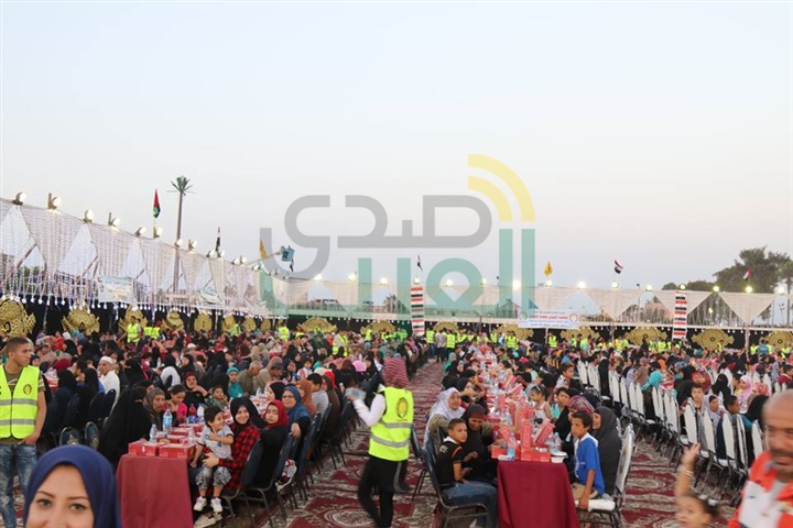 بالفيديو والصور.. محافظ كفر الشيخ يشهد حفل إفطار لـ3200 يتيمًا وكفيفًا 