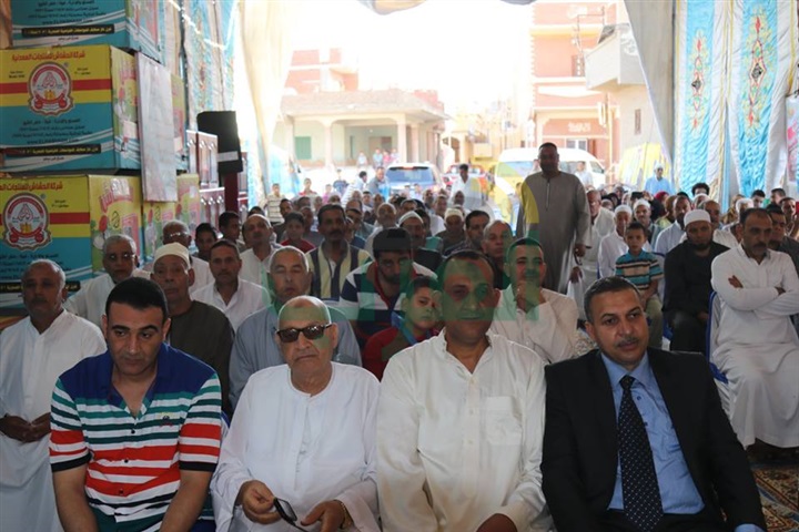 الصور.. توزيع ٢٥ جهاز عروسة لغير القادرات بكفر الشيخ