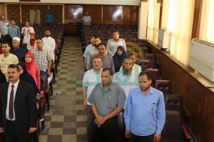 بالفيديو والصور.. محافظ كفرالشخ يكرم 95 من حفظة القرآن الكريم في مسابقة الأوقاف الرمضانية 