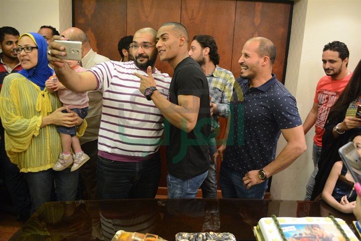 بالصور.. محمد رمضان يحتفل بنجاح "لا سحر ولا شعوذة"" بالصور.. محمد رمضان يحتفل بنجاح "لا سحر ولا شعوذة""