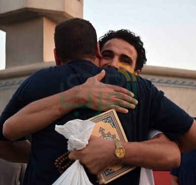 بالصور.. "صدى العرب" يرصد فرحة السجناء المفرج عنهم بموجب العفو الرئاسي بالصور.. "صدى العرب" يرصد فرحة السجناء المفرج عنهم بموجب العفو الرئاسي