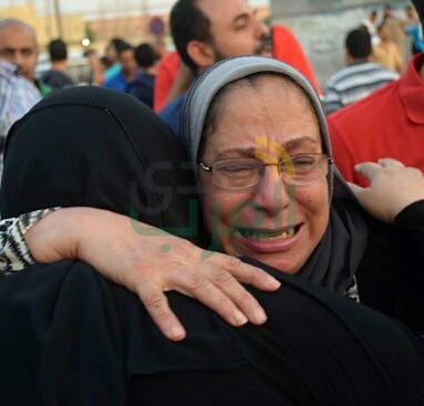 بالصور.. "صدى العرب" يرصد فرحة السجناء المفرج عنهم بموجب العفو الرئاسي بالصور.. "صدى العرب" يرصد فرحة السجناء المفرج عنهم بموجب العفو الرئاسي