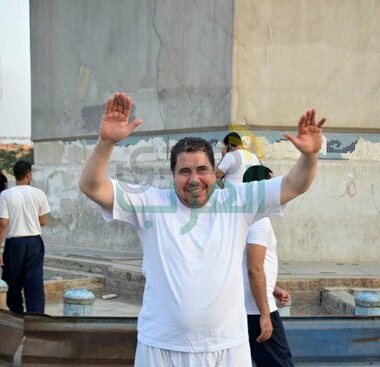 بالصور.. "صدى العرب" يرصد فرحة السجناء المفرج عنهم بموجب العفو الرئاسي بالصور.. "صدى العرب" يرصد فرحة السجناء المفرج عنهم بموجب العفو الرئاسي