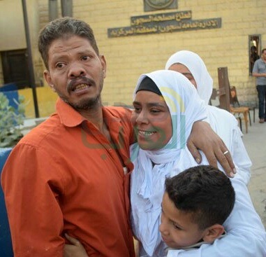 بالصور.. "صدى العرب" يرصد فرحة السجناء المفرج عنهم بموجب العفو الرئاسي بالصور.. "صدى العرب" يرصد فرحة السجناء المفرج عنهم بموجب العفو الرئاسي