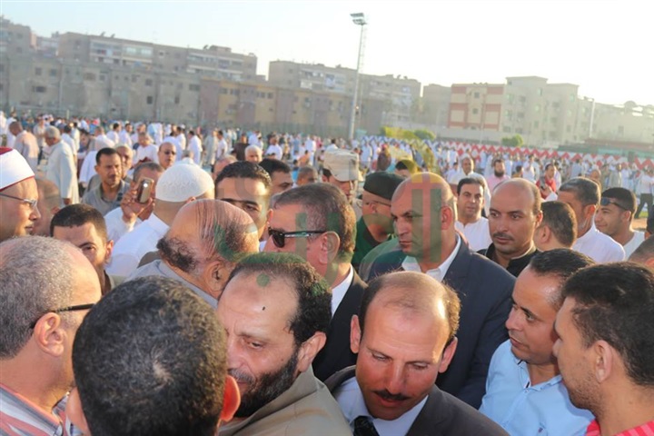 بالفيديو والصور.. محافظة كفر الشيخ يتقدم الآلاف في صلاة عيد الفطر المبارك بساحة الإستاد الرياضي بالفيديو والصور.. محافظة كفر الشيخ يتقدم الآلاف في صلاة عيد الفطر المبارك بساحة الإستاد الرياضي