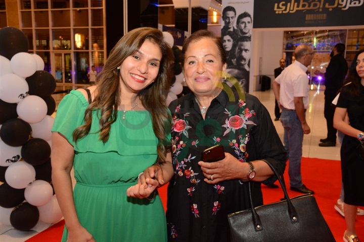بالصور.. العرض الخاص لـ"هروب اضطراري" كامل العدد بالنجوم بالصور.. العرض الخاص لـ"هروب اضطراري" كامل العدد بالنجوم