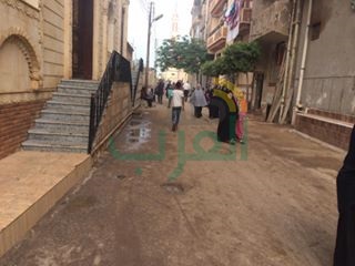 بالصور.. زيارة المواطنين للمقابر بكفر الشيخ.. دموع على ضريح من رحلوا