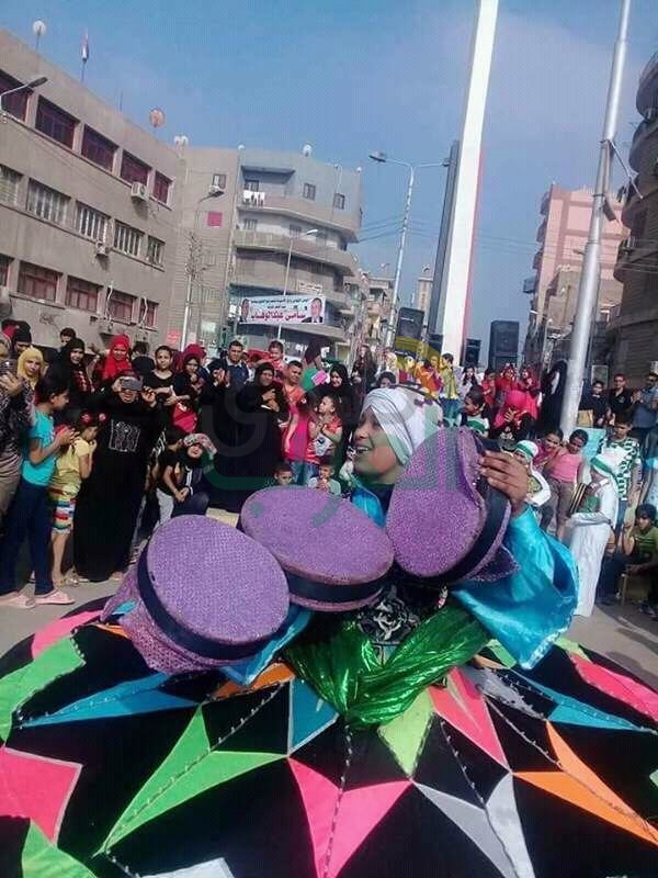 بالصور.. احتفال المواطنين فى شوارع بنها بالعيد