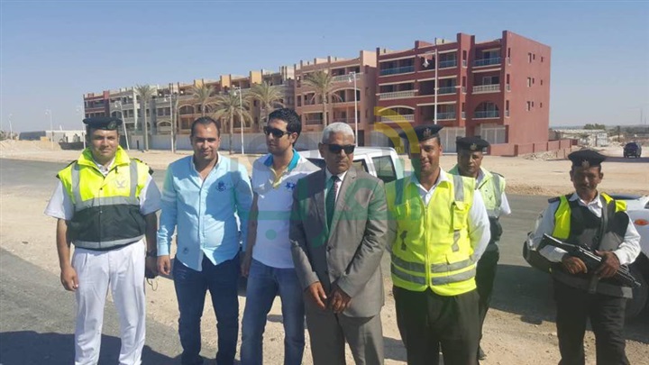 بالصور.. مدير الإدارة العامة للمرور يتفقد الخدمات بالطريق الصحراوي