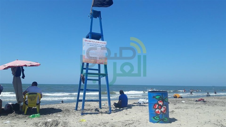بالصور.. في احتفالات العيد.. فرحة أهالي كفر الشيخ بـمصيف «بلطيم» مذاق خاص