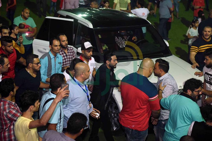 تامر حسني يشعل حفل "فاميلي بارك" بالرحاب تامر حسني يشعل حفل "فاميلي بارك" بالرحاب