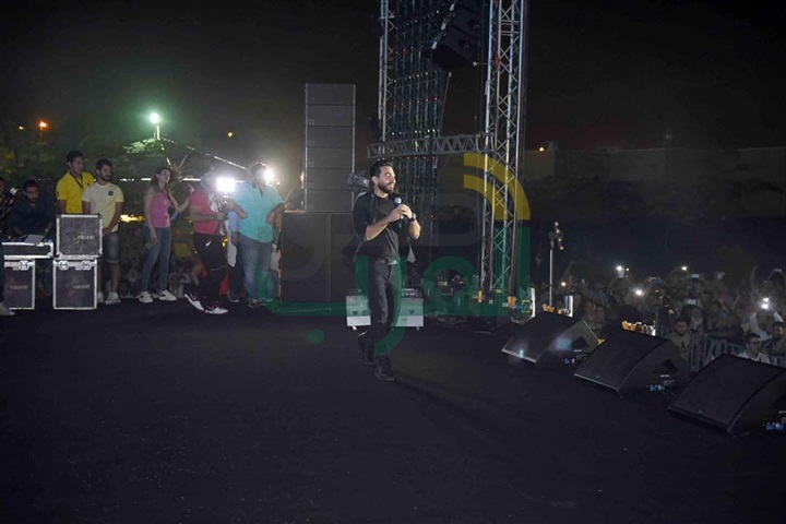 تامر حسني يشعل حفل "فاميلي بارك" بالرحاب تامر حسني يشعل حفل "فاميلي بارك" بالرحاب